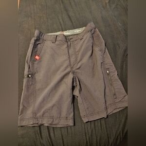 The American Outdoorsman Shorts. Men's Size Small. Many Pockets/Back Velcro